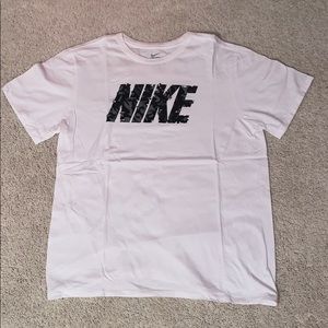 Nike White T-Shirt